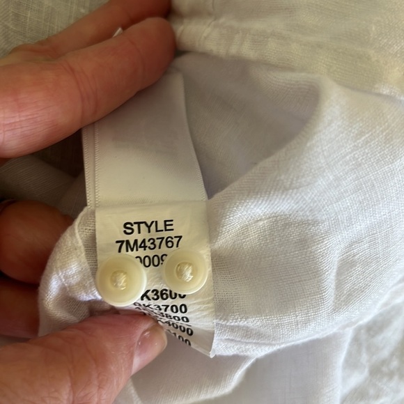Lucky Brand button down linen shirt with slight cuffed sleeve. Size L - Picture 6 of 6